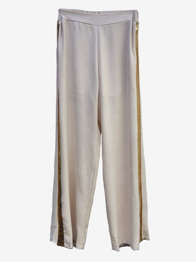 Pantalón Beige con Detalles Dorados